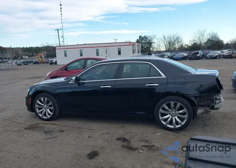2019 Chrysler 300 Limited z USA, uszkodzony, nr VIN 2C3CCAEGXKH528244